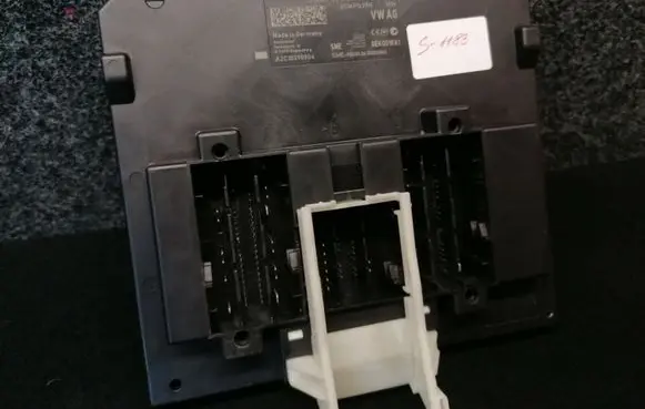 Audi A3 S3 8V Comfort/convenience module 5Q0937084CN
