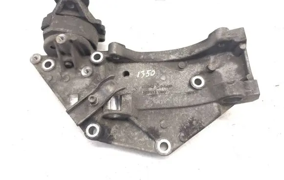 Citroen C4 Grand Picasso Generator/alternator bracket 9682367380