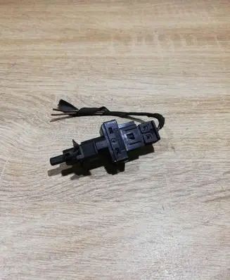 Mercedes-Benz C W204 Clutch pedal sensor A0065451014