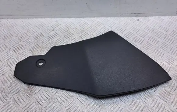 Nissan Juke I F15 Other center console (tunnel) element 689201KZ0A 689R21KZ0A