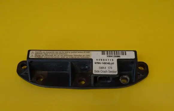 Ford Mondeo Mk III Airbag deployment crash/impact sensor 97BG-14B342-AF