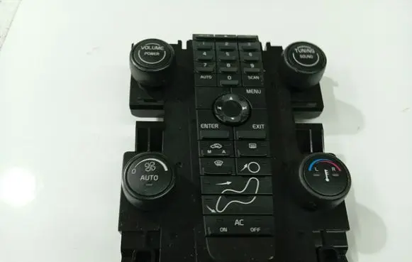 Volvo V50 Climate control unit 30737669