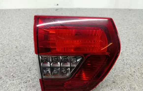 Citroen C5 Tailgate rear/tail lights