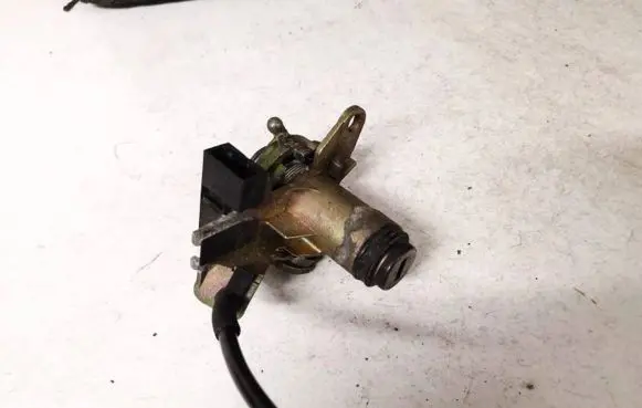 Audi A4 S4 B7 8E 8H Front door lock (next to the handle) 8t0827573
