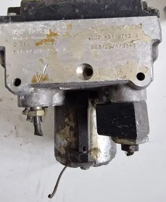Mercedes-Benz E W212 ABS Pump 0265217007