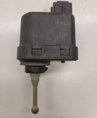 Audi A4 S4 B5 8D Headlight level adjustment motor 
