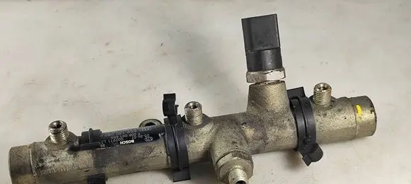 Audi A6 S6 C6 4F Fuel main line pipe 059130758 059130089D
