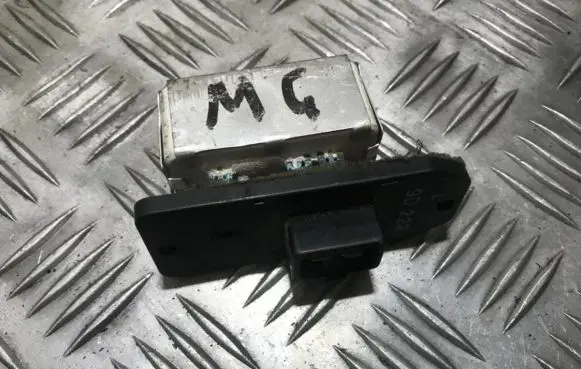 Mitsubishi Carisma Heater blower motor/fan resistor