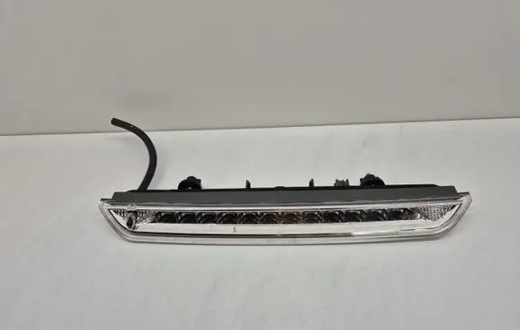 Citroen C4 II Picasso Third/center stoplight 9800412680