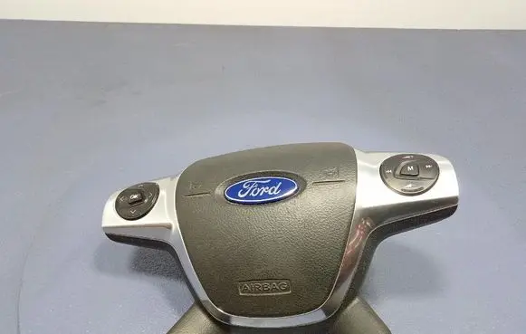 Ford Focus Steering wheel airbag AM51R042B85CD3