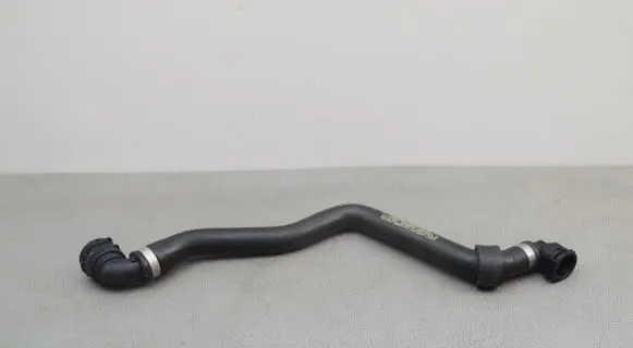 Mercedes-Benz GLC X253 C253 Engine coolant pipe/hose A2535010584
