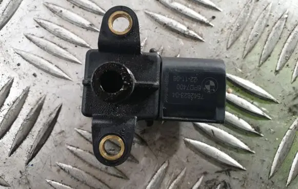 BMW 3 E92 E93 Intake air temperature sensor 7542623