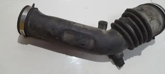 Opel Sintra Air intake hose/pipe 25147337