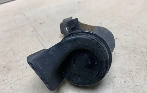 Volkswagen Golf VI Horn signal B0SCH
