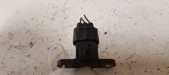 Toyota Avensis T270 Air pressure sensor 8942120200