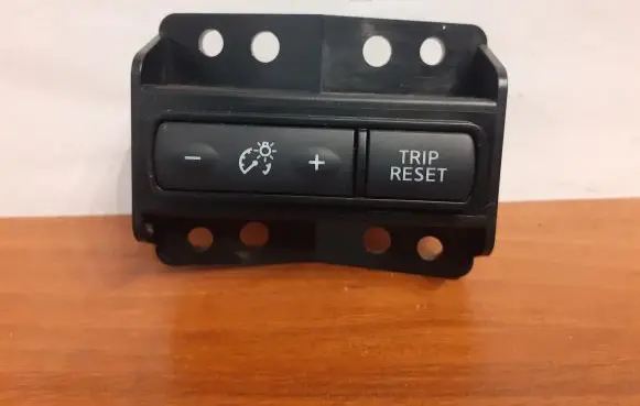 Nissan Qashqai Other switches/knobs/shifts 11059 91228C