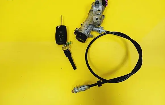 Audi A4 S4 B6 8E 8H Ignition lock 4B0905851B