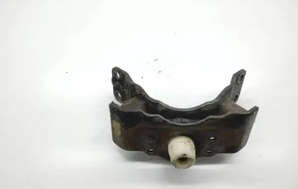 Toyota Land Cruiser (J150) Gearbox mount