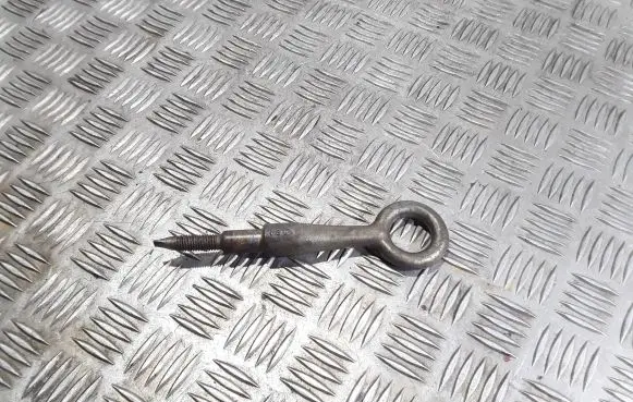 Peugeot 607 Towing hook eye 