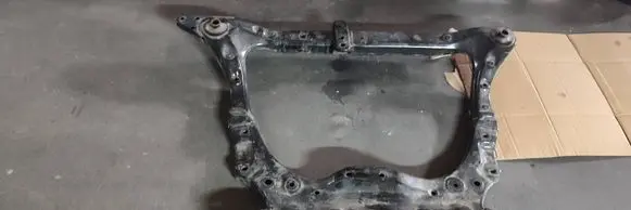 Toyota Highlander XU70 Front subframe