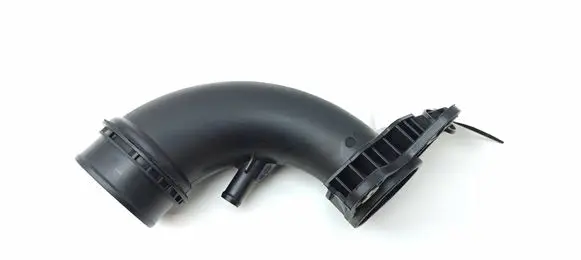 Nissan Navara D23 Turbo air intake inlet pipe/hose 1130002S01