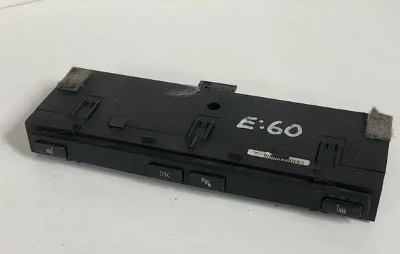 BMW 5 E60 E61 Seat heating switch 6949452