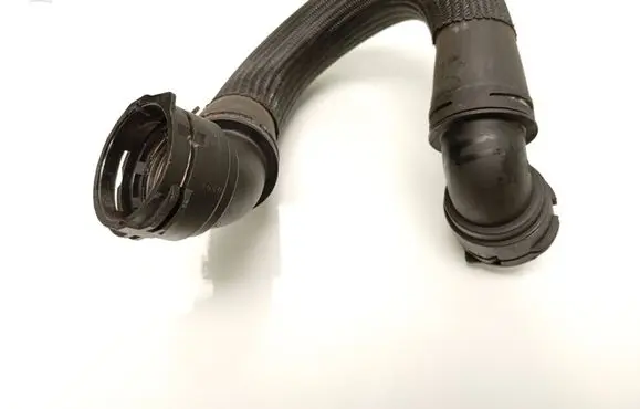 Opel Mokka X Engine coolant pipe/hose 95400951