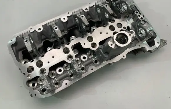 BMW M5 F90 Engine head 7852462