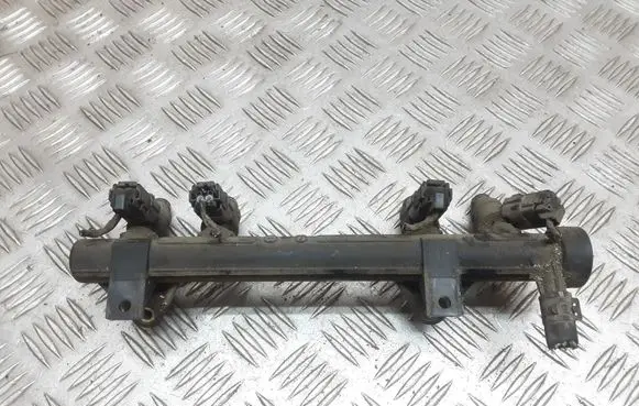 Skoda Fabia Mk1 (6Y) Fuel injectors set 047133319