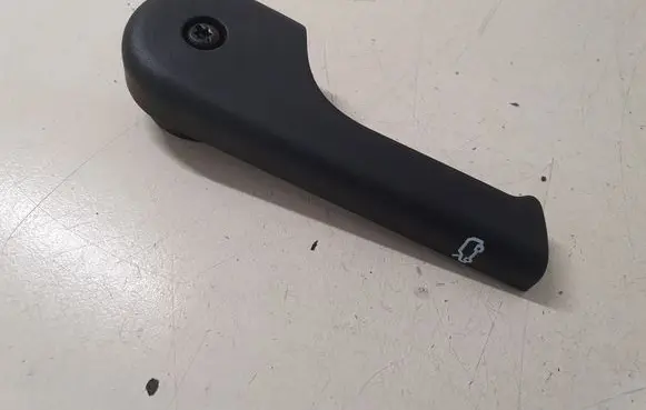 Engine bonnet (hood) release handle