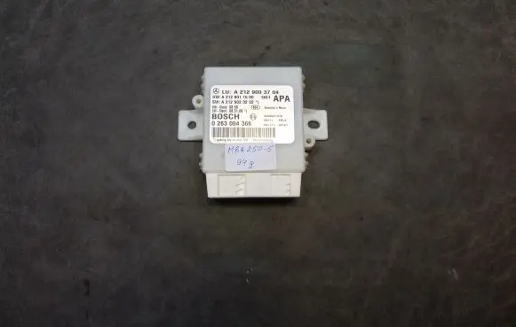 Mercedes-Benz E W212 Parking PDC control unit/module A2129003704