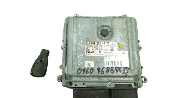 Mercedes-Benz Vito Viano W639 Engine control unit/module A6461500777