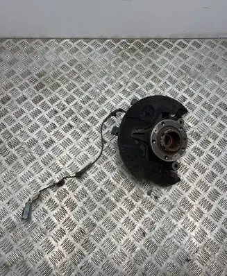 Peugeot 5008 II Front wheel hub