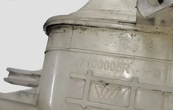 Renault Megane III Coolant expansion tank/reservoir 217100005R