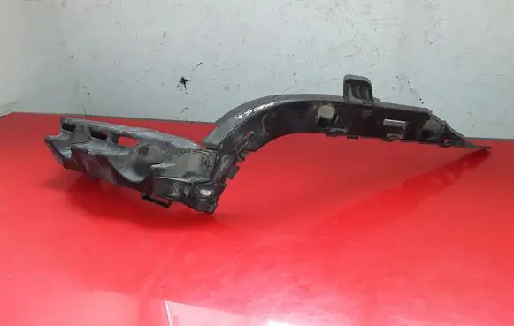 Chevrolet Cruze Rear bumper mounting bracket 96941745