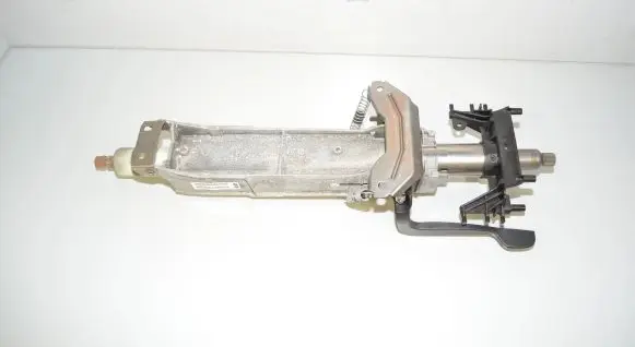 Steering wheel axle set
