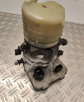 Volvo V60 Power steering pump 31387595