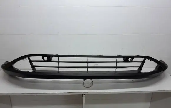 Nissan Qashqai J12 Front bumper lip 620266UA0A