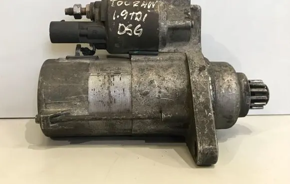 Volkswagen Touran I Starter motor 0AM911023D 1911080317