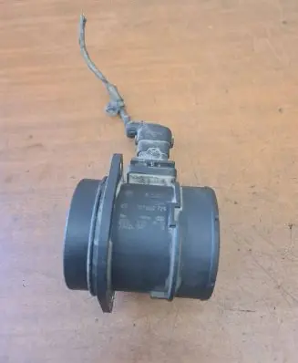 KIA Carens II Mass air flow meter 33220197 0281002721