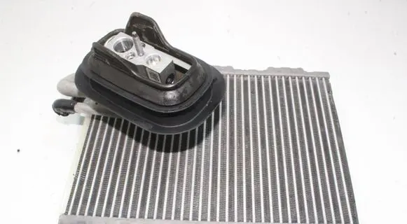 Audi A4 S4 B9 8W Air conditioning (A/C) radiator (interior) HH018001