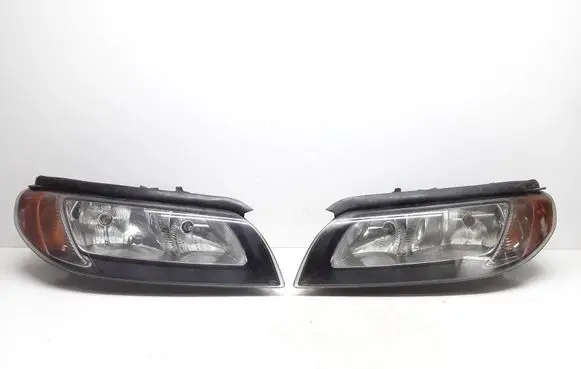 Volvo S80 Headlight/headlamp 30796138 30796137