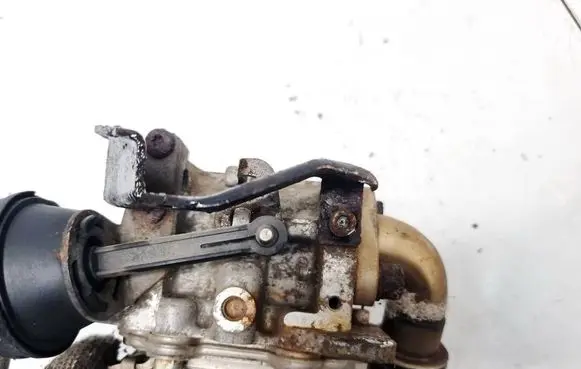 Volkswagen Golf V EGR valve
