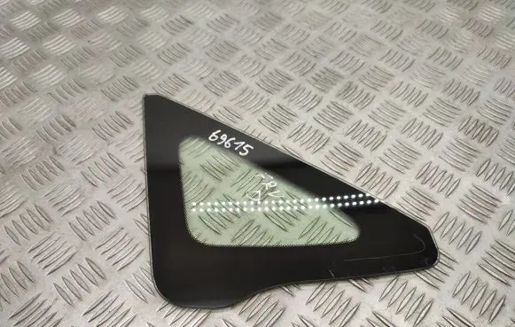 Honda FR-V Front triangle window/glass 43R00122