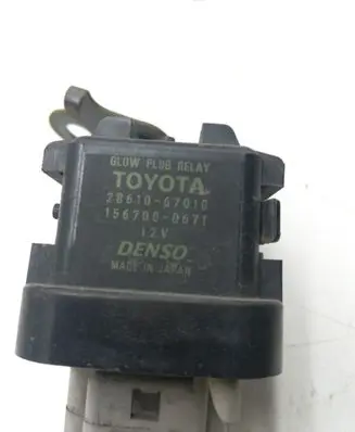 Toyota Avensis T270 Glow plug pre-heat relay 2861067010 1567000671 2860126030