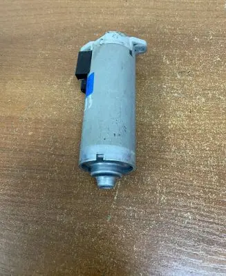 BMW 7 E65 E66 Seat adjustment motor 0130002613 E2633