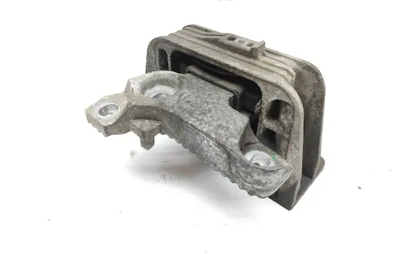 Nissan NV400 Engine mount bracket 112108180R 26020 326075