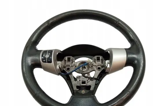 Toyota Yaris Steering wheel