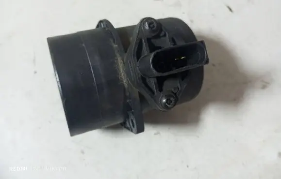 Volkswagen Caddy Mass air flow meter 0281002461 074906461B