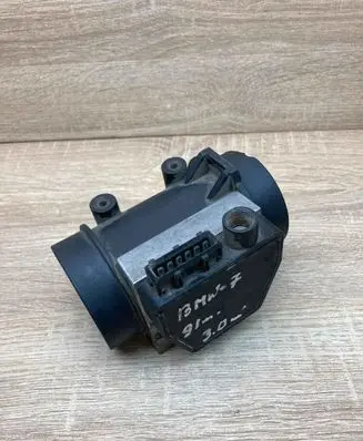 BMW 7 E32 Mass air flow meter 3547266 0280212021
